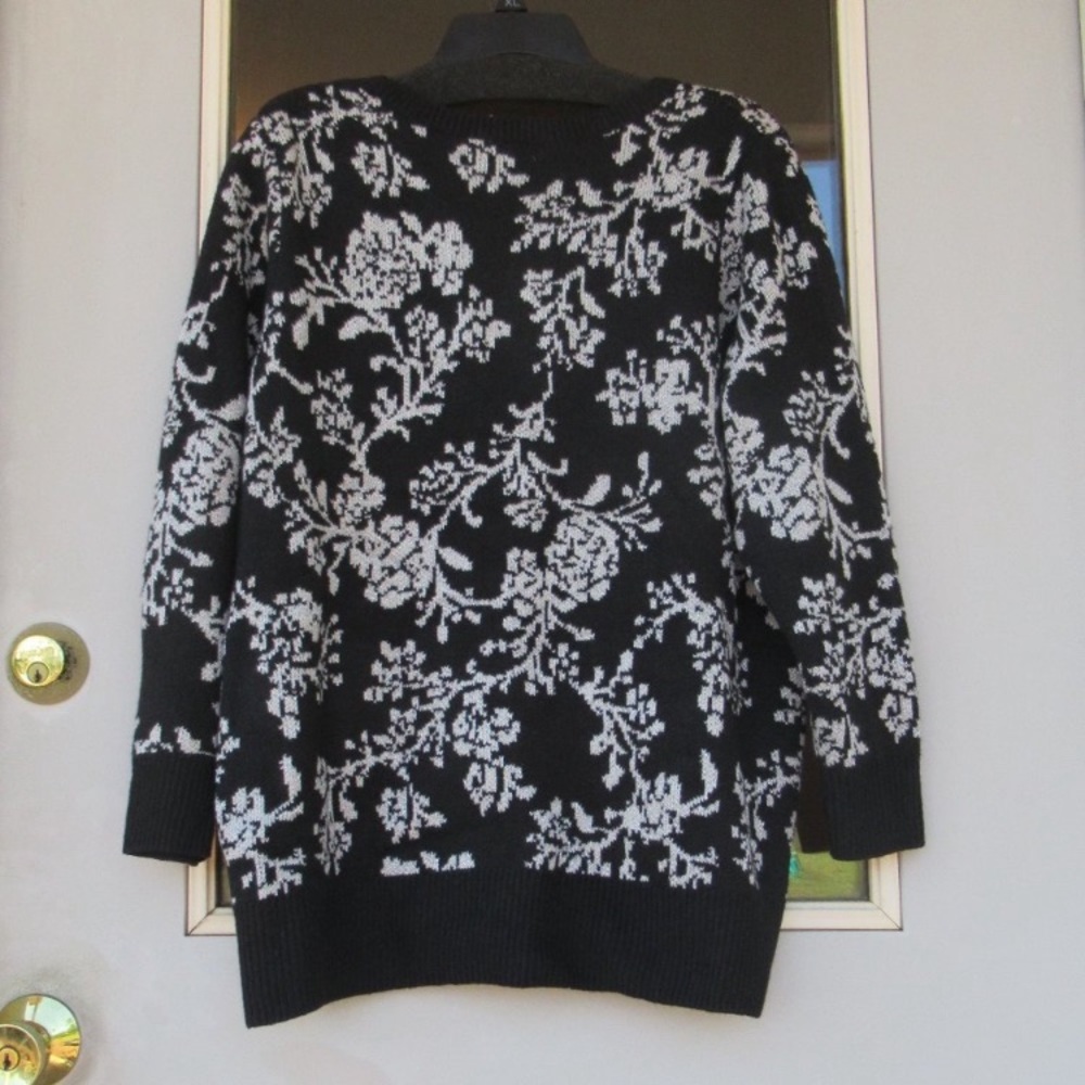 Relist 2/23❌ Croft & barrow crew neck sweater floral like print & metallic XXL - Picture 5 of 17
